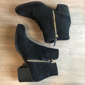 H&M gold zipper black booties size 9.5